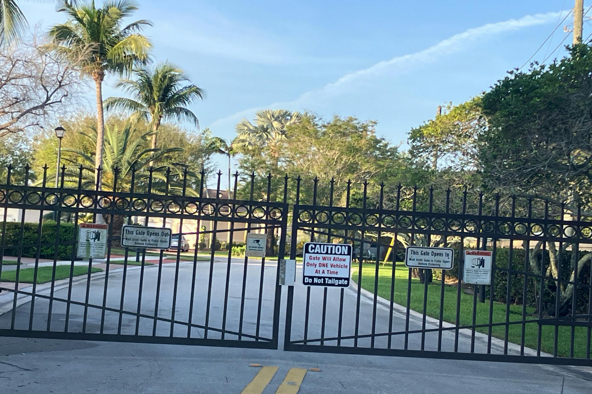128th Ave, Plantation, FL 33325