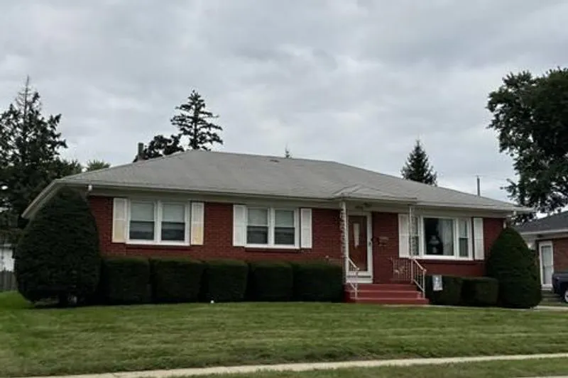 36th St, Davenport, IA 52806 #1