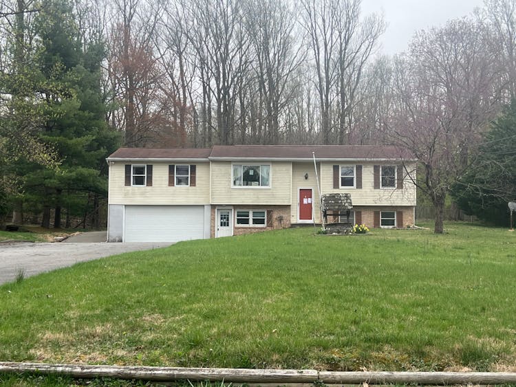 10412 Old Rd, Waynesboro, PA, 17268, USA