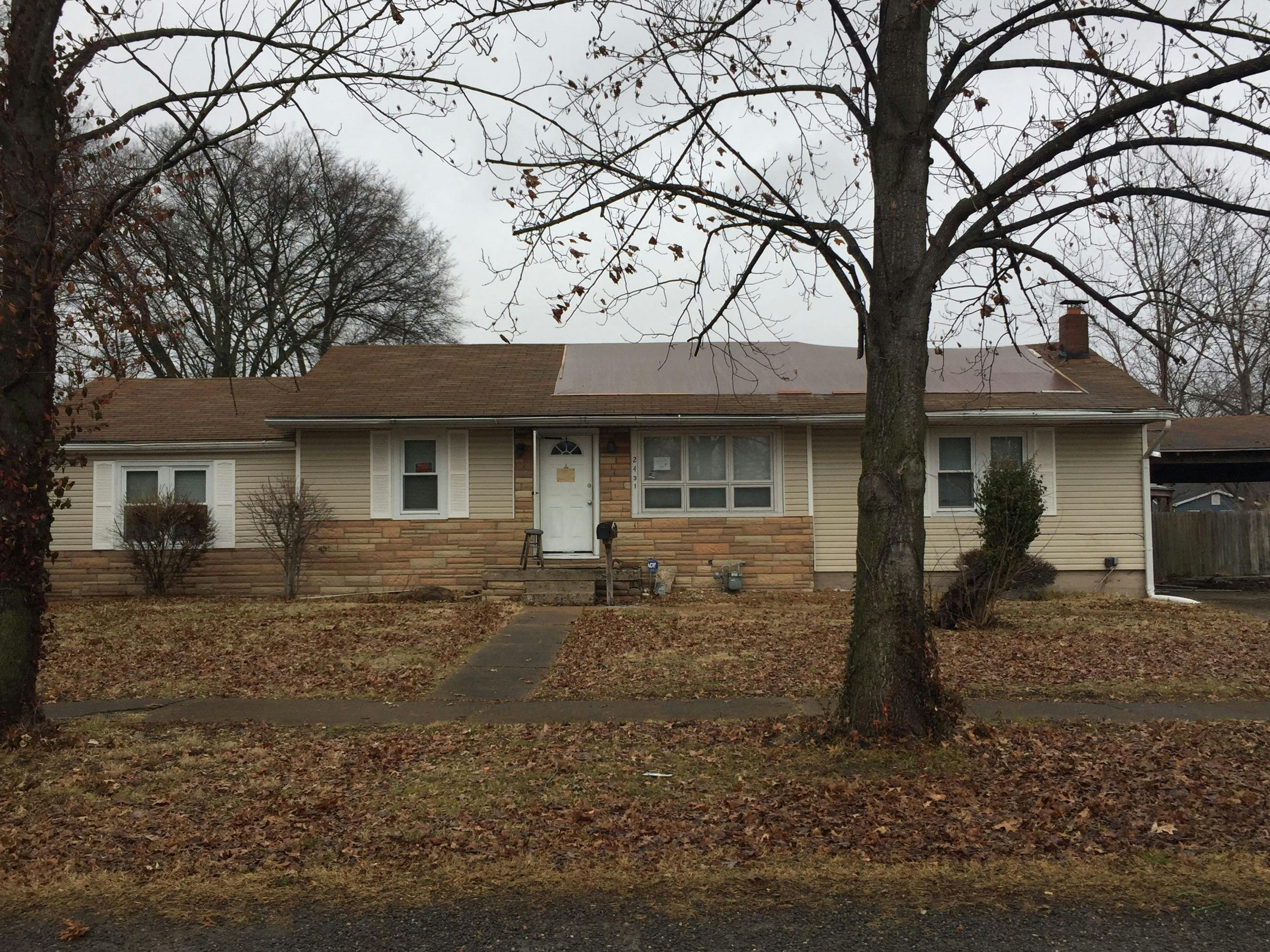 Pine St, Granite City, IL 62040