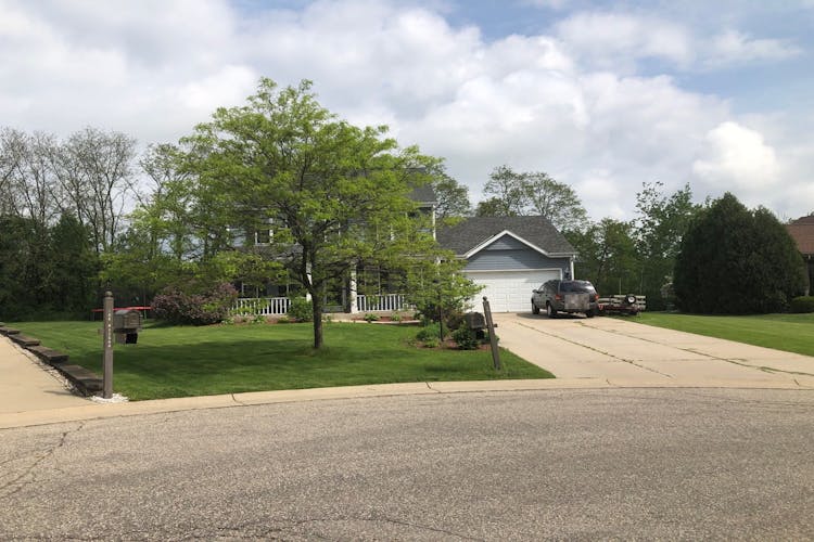 S94w12552 Cottontail Ct Muskego, WI 53150, Waukesha County