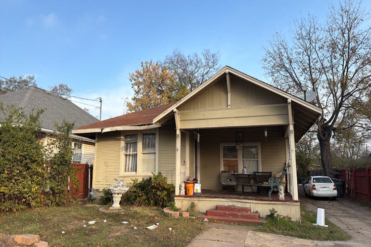 723 W Page Street Dallas, TX 75208, Dallas County