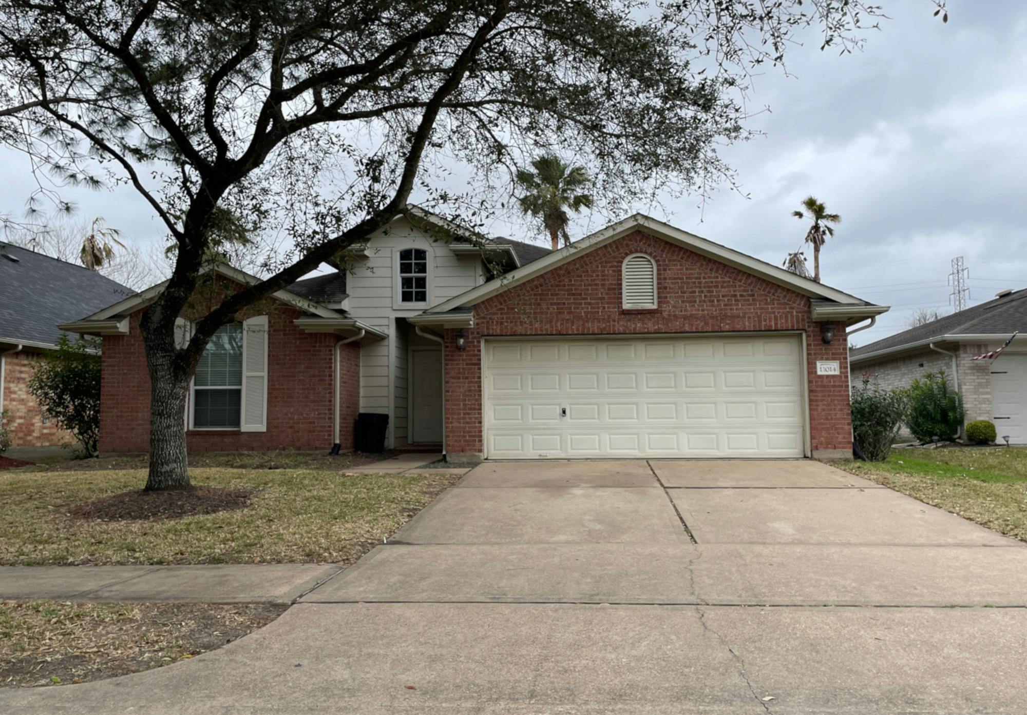 Stoneridge Canyon Ct, Houston, TX 77089