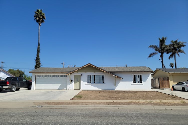 66 Penzance Dr Salinas, CA 93906, Monterey County