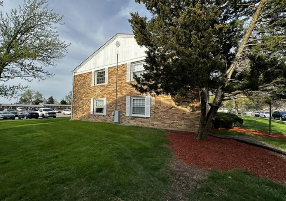 32 Rocky Way Apt 7 Montgomery, IL 60538, Kane County