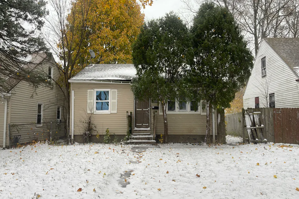 4912 N 22 Milwaukee, WI 53209, Milwaukee County