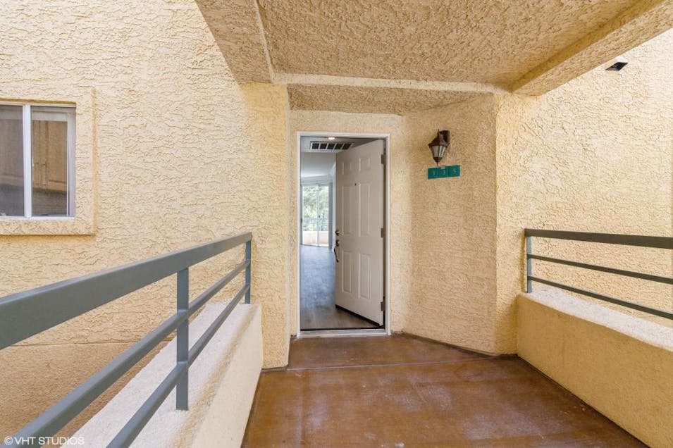 230 East Flamingo Rd #335 Las Vegas, NV 89169, Clark County