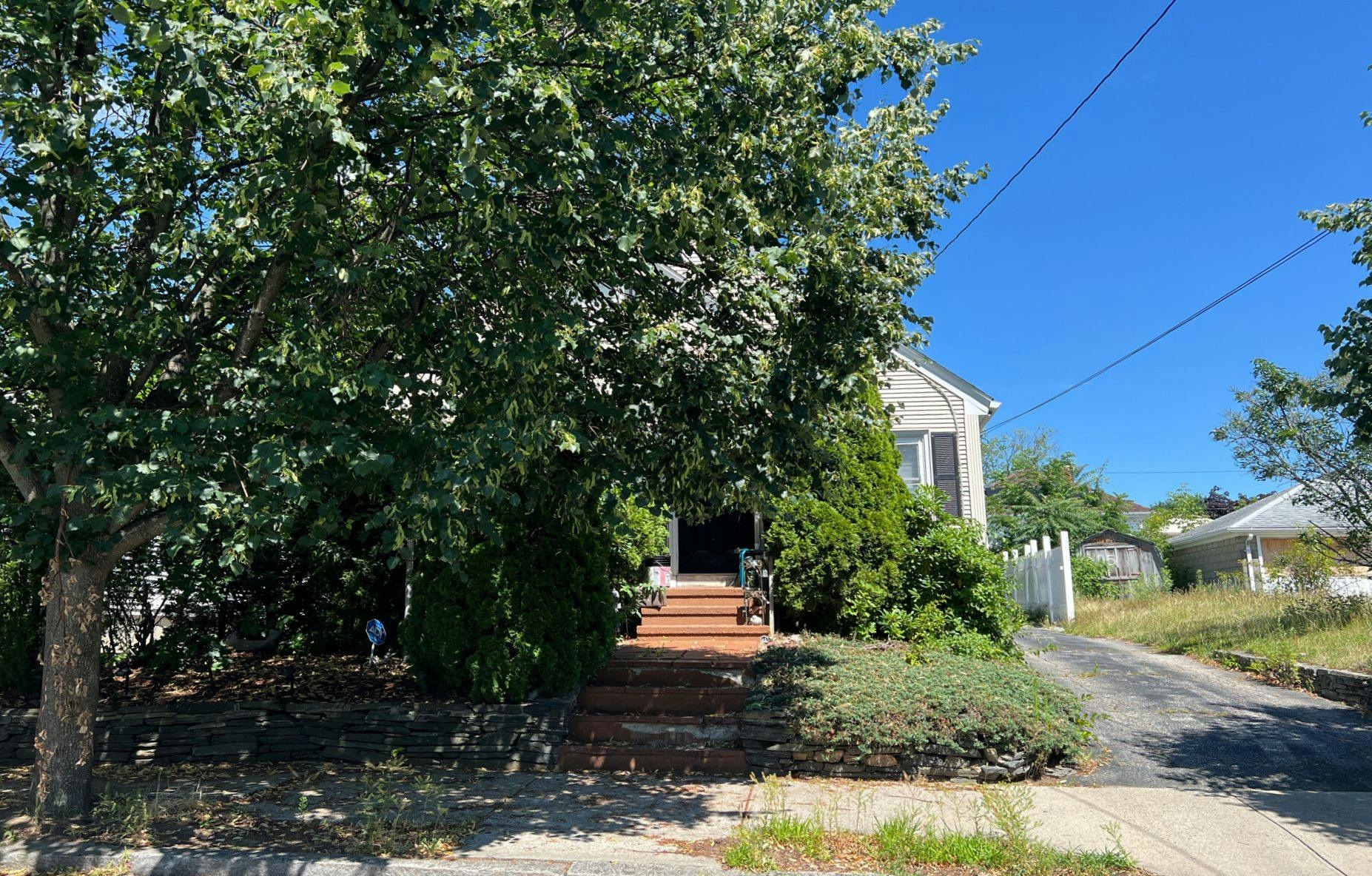 Lucy St, Providence, RI 02909