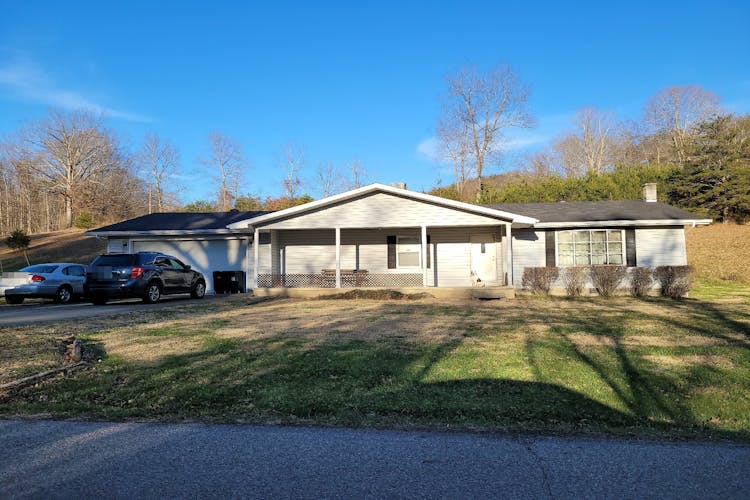 3233 Hiles Road Lucasville, OH 45648, Scioto County