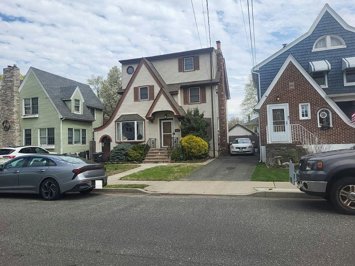 Washington St, Keyport, NJ 07735