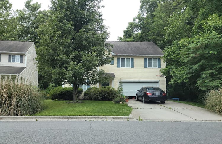 1114 Edinburgh Dr Jamestown, NC 27282, Guilford County