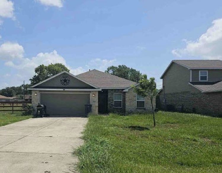 6106 Stoney Brook Dr, Angleton, TX, 77515, USA