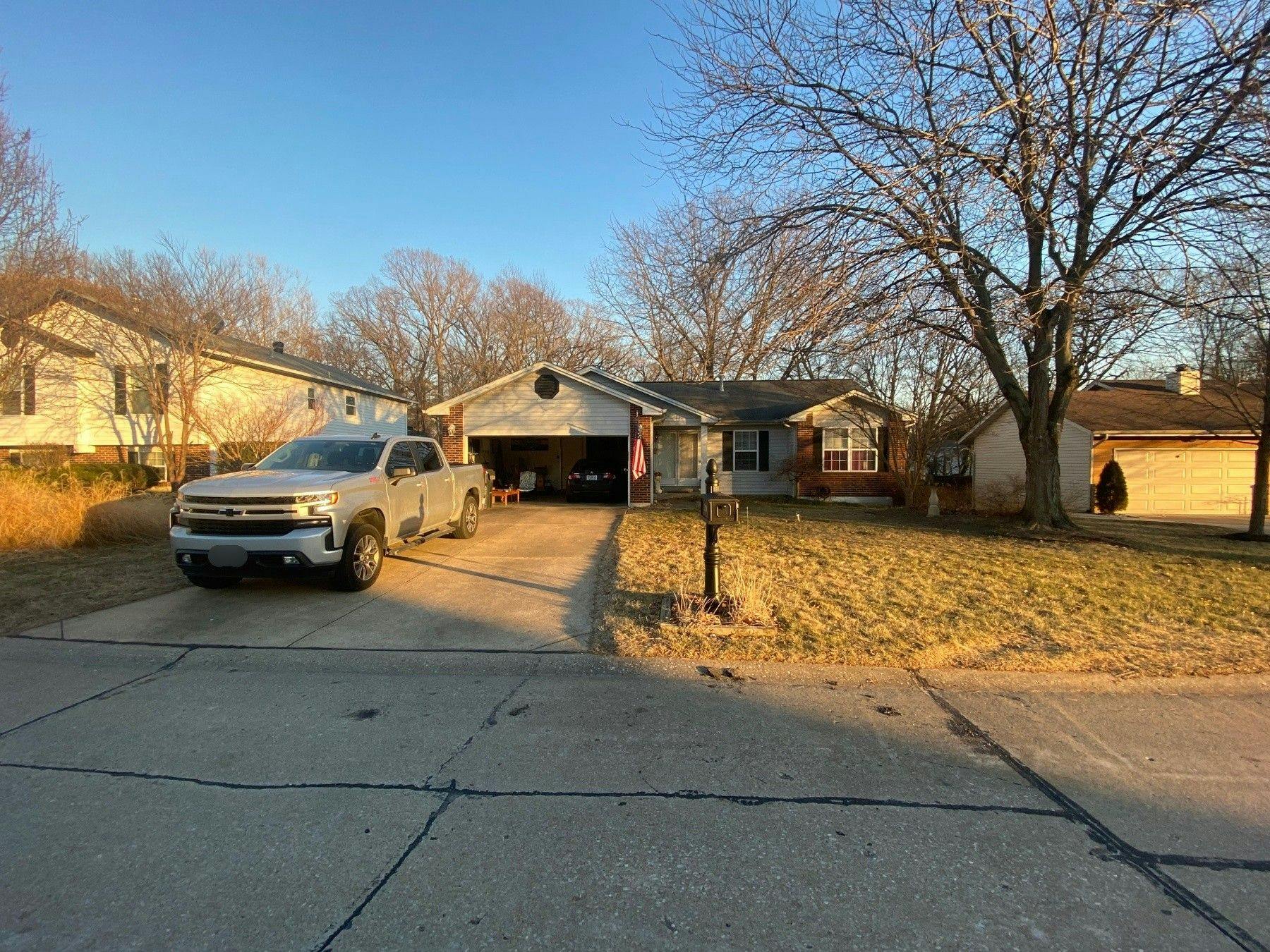 Golden Gate Ln, Saint Peters, MO 63376