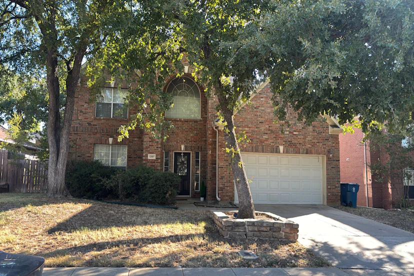 1387 Clear Creek Dr