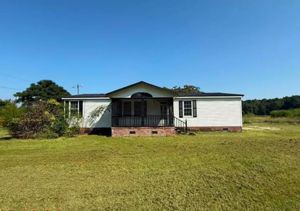 12067 Nc Highway 32 N Roper, NC 27970, Washington County