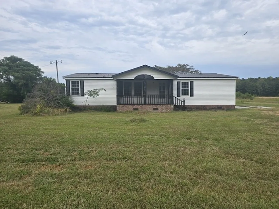 12067 Nc Highway 32 N Roper, NC 27970, Washington County