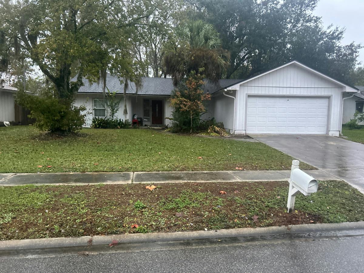 Pepperwood Dr, Jacksonville, FL 32244