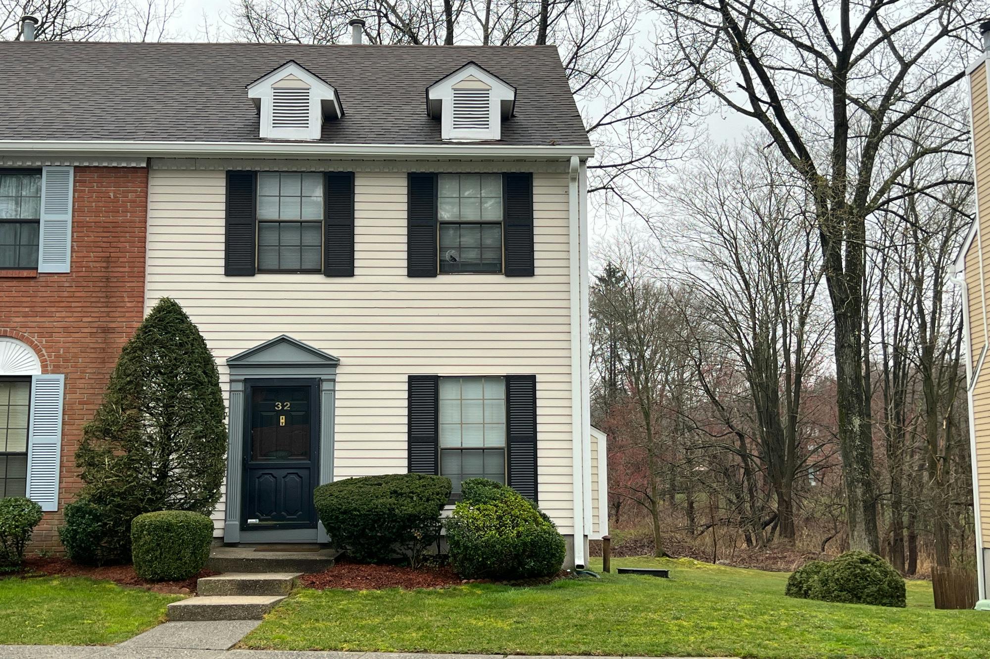 Poplar Cir, Peekskill, NY 10566 #1