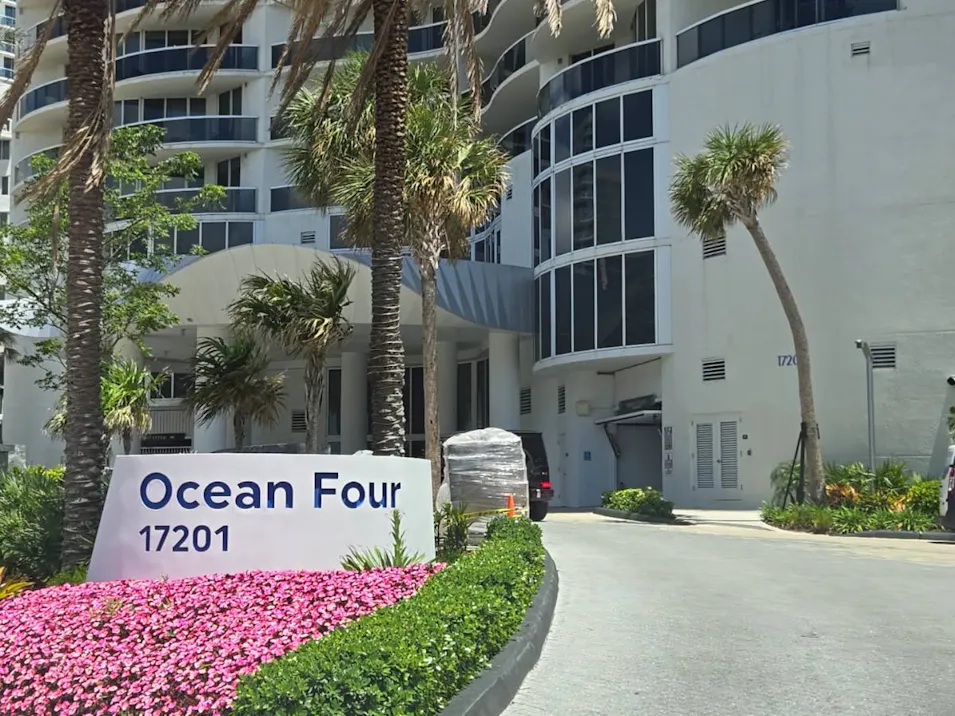 17201 Collins Ave Unit 3102 Sunny Isles Beach, FL 33160, Miami-Dade County