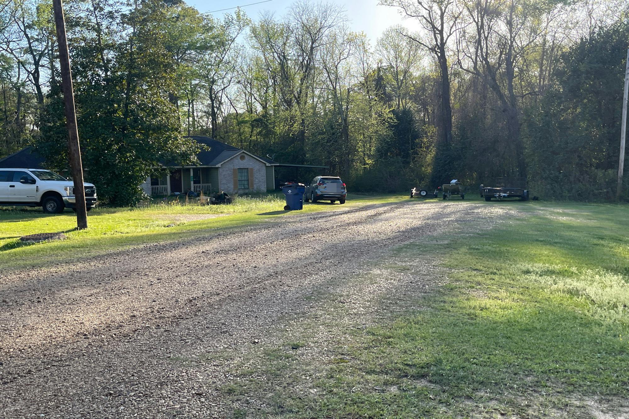 Pear St, Jena, LA 71342
