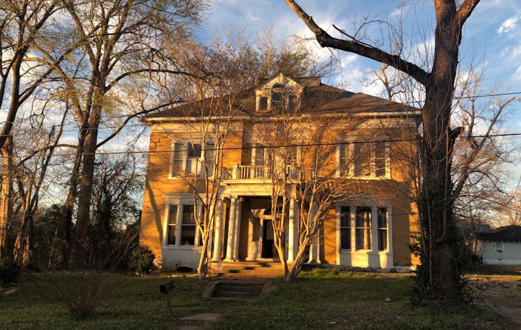 419 East Broadway Street Yazoo City, MS 39194, Yazoo County