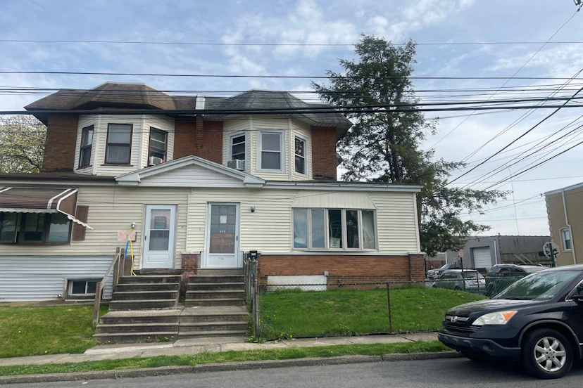 418 Pusey Ave