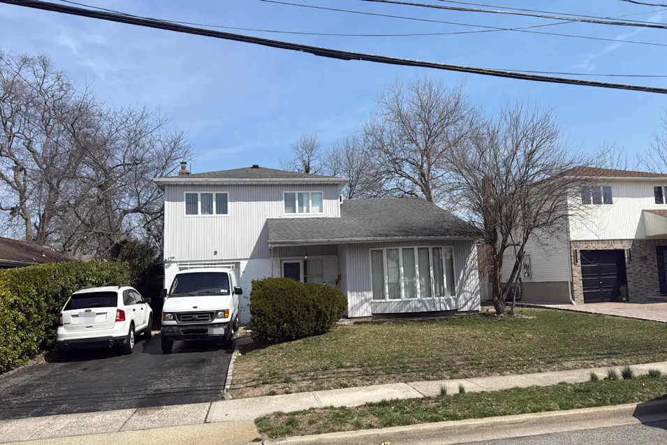 25-33 Park Place 25-33 Park Place, NY 11710, Nassau County