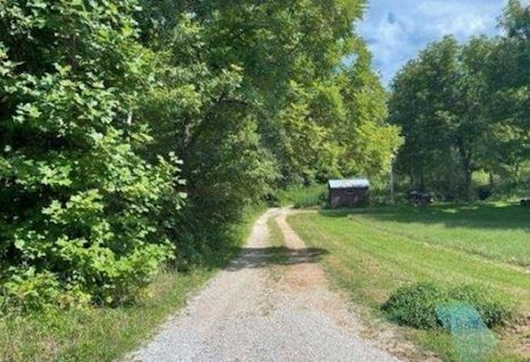 800 Pond Lick Rd Annville, KY 40402, Jackson County