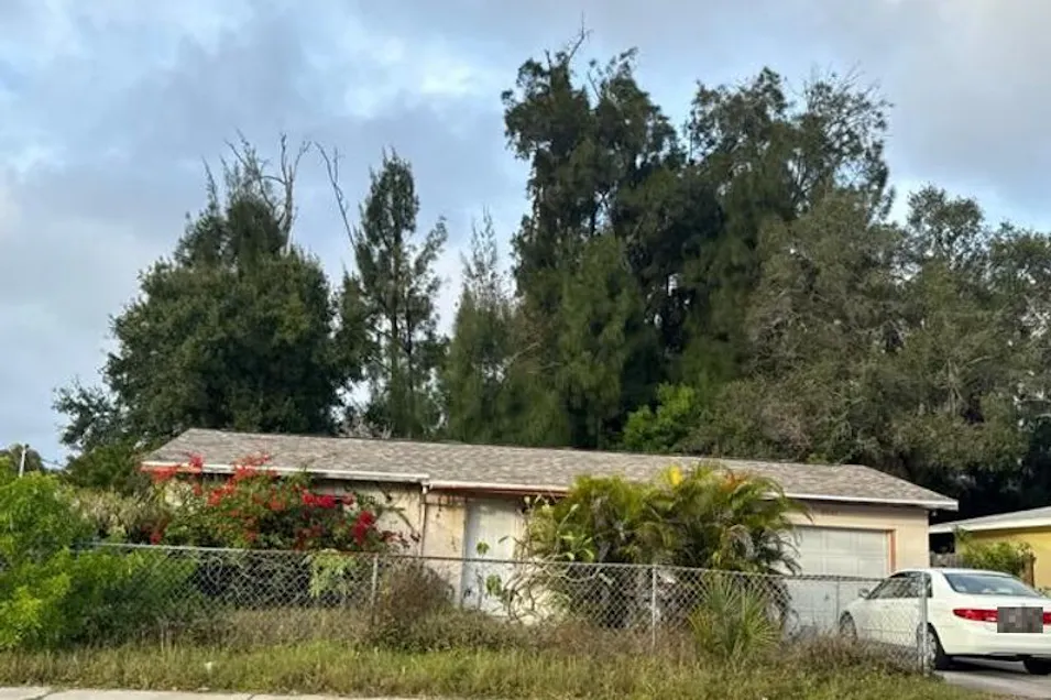 6541 82nd Ave N Pinellas Park, FL 33781, Pinellas County