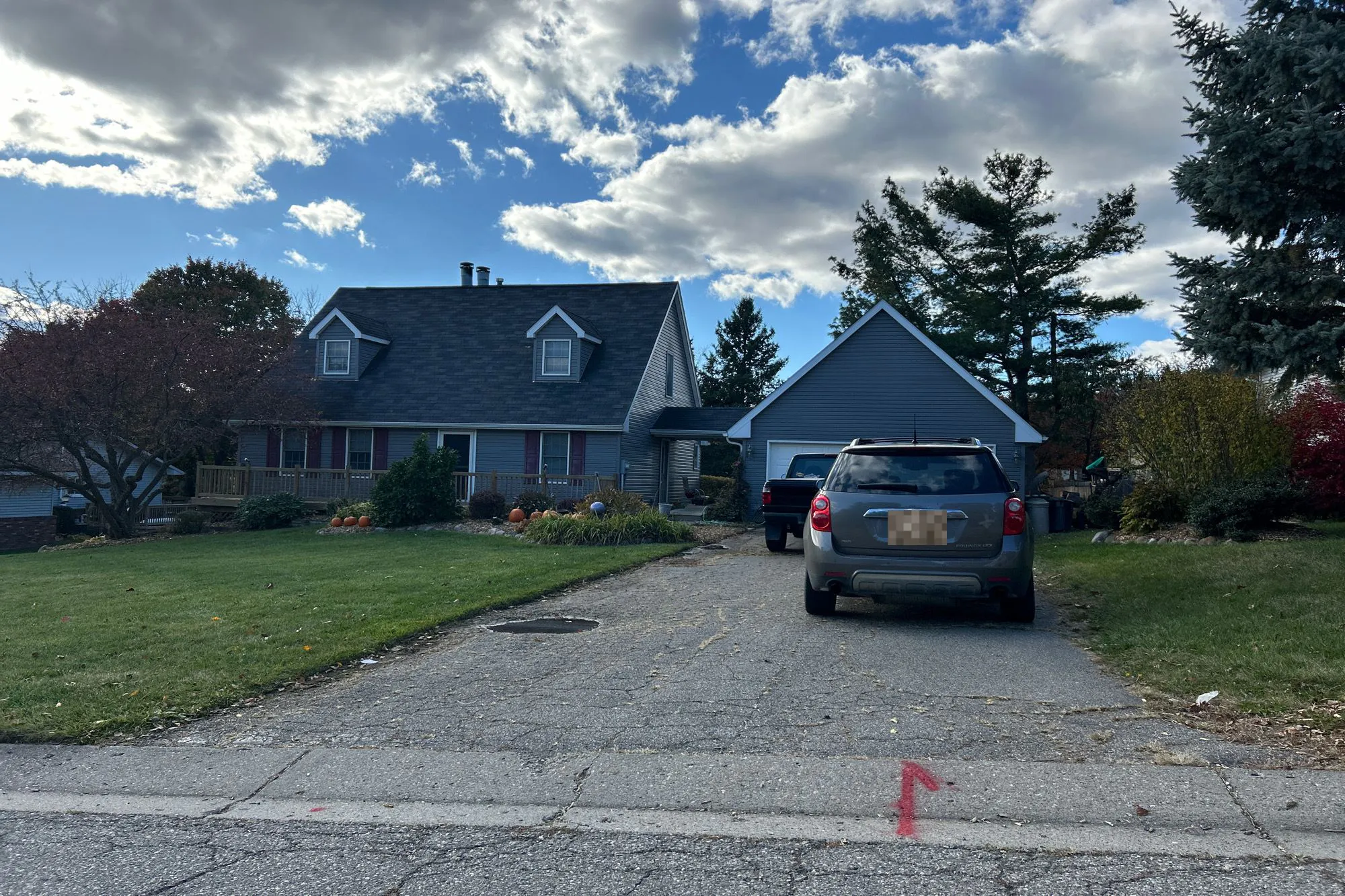 Chestnut Hill Dr, Clarkston, MI 48346 #1