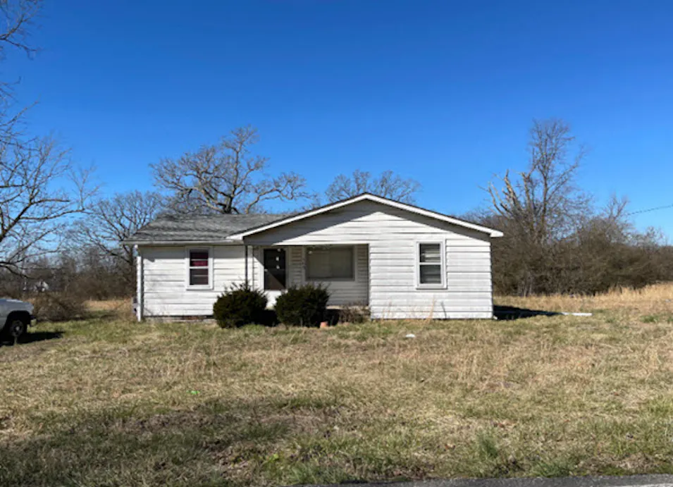 305 Marbury Road Tullahoma, TN 37388, Coffee County