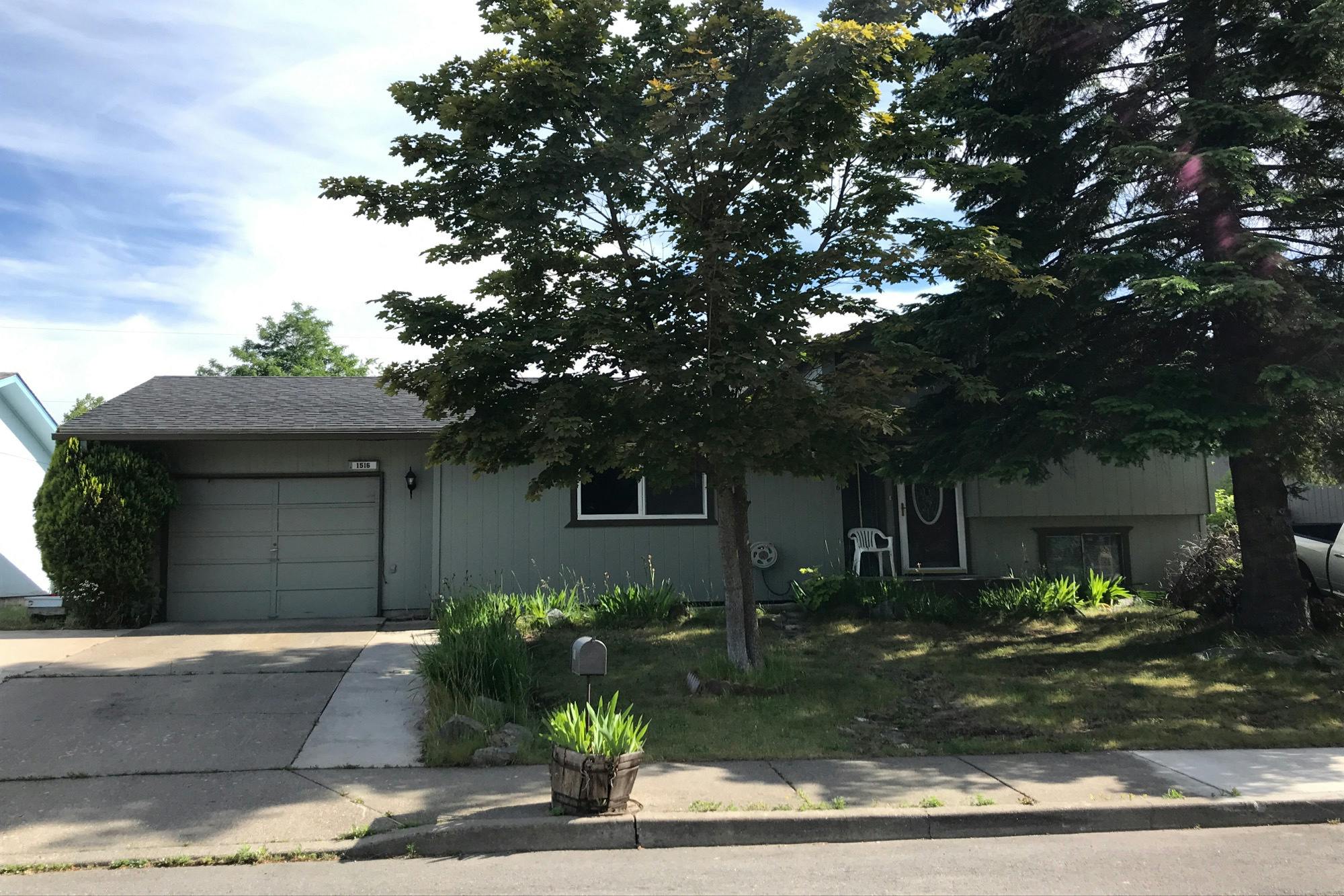 1516 E 1st Ave, Post Falls, ID, 83854, USA