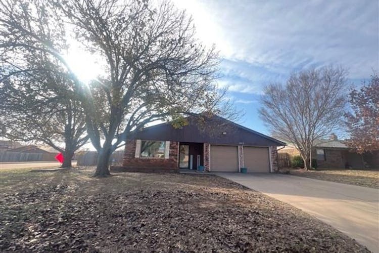 4920 SE Hardin Ave Lawton, OK 73501, Comanche County