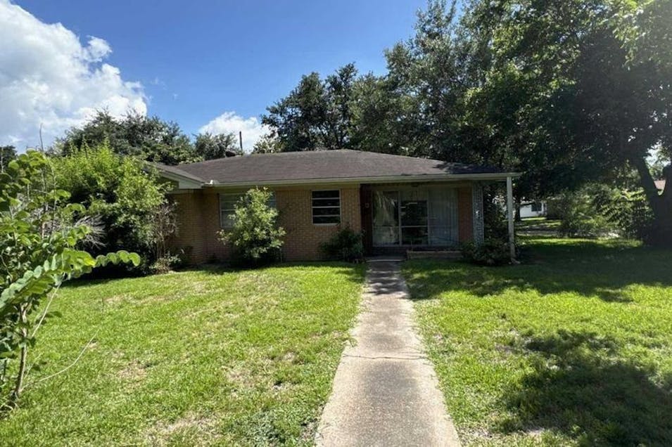 411 N 31st St Nederland, TX 77627, Jefferson County