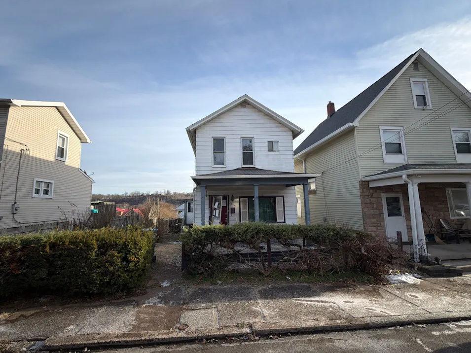 333 W 8th Ave Tarentum, PA 15084, Allegheny County