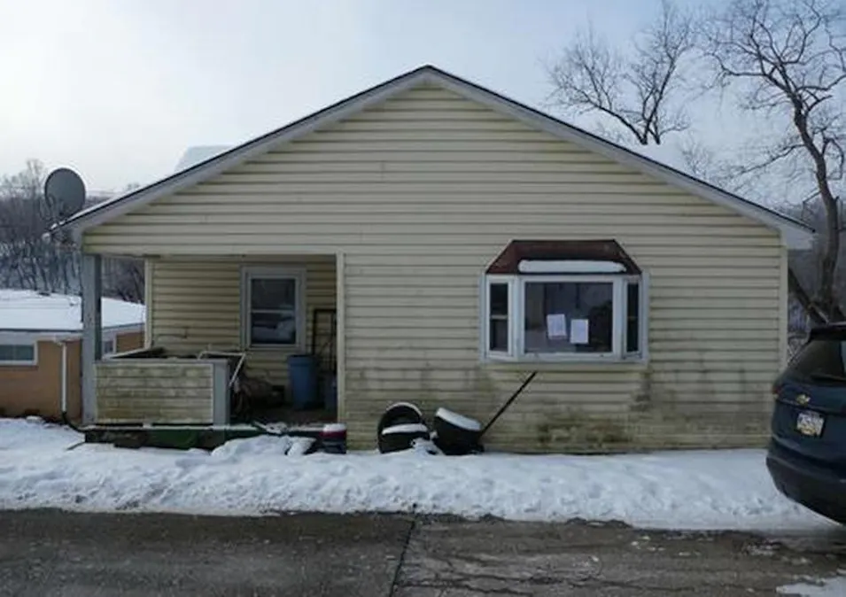 5985 Penn St Export, PA 15632, Westmoreland County