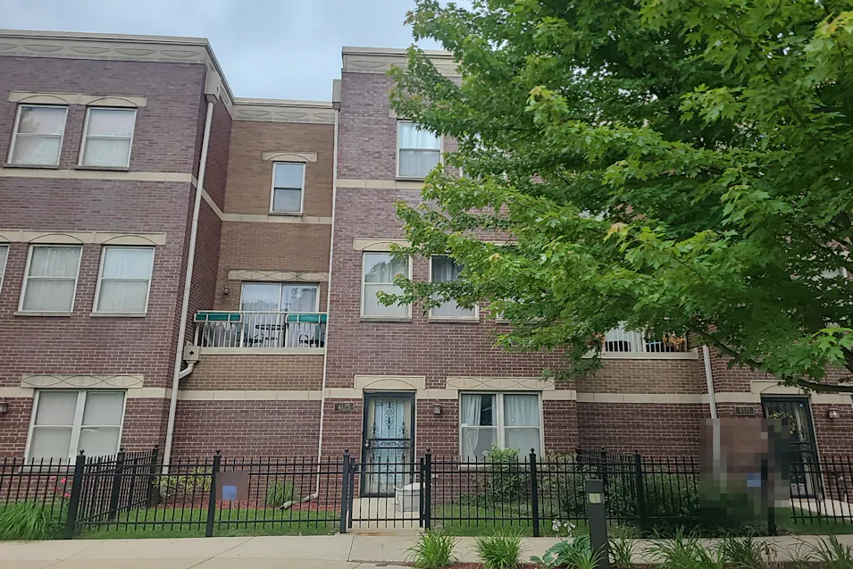 4115 Maryland Ave Chicago, IL 60653, Cook County