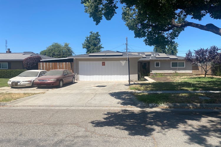 3561 East Rialto Ave Fresno, CA 93726, Fresno County