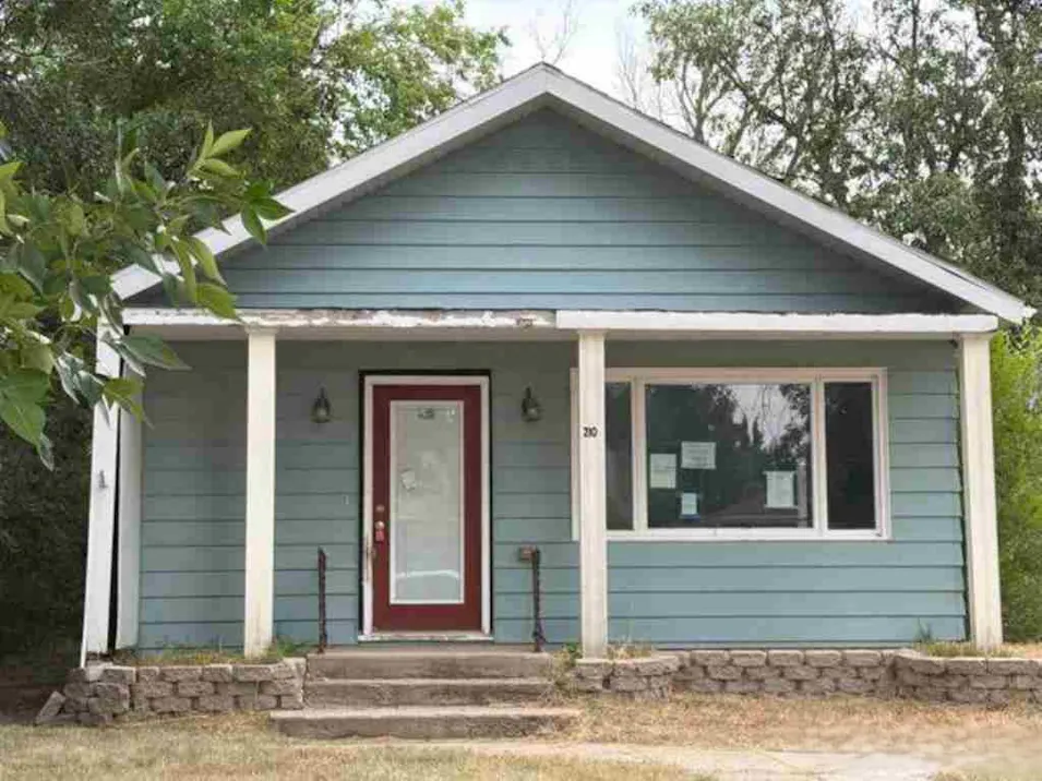 210 Robinson St Grenora, ND 58845, Williams County