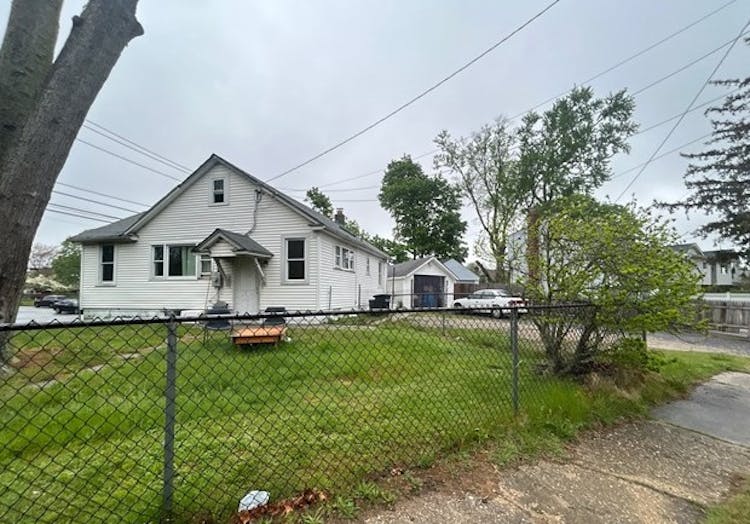 583 Straight Path West Babylon, NY 11704, Suffolk County