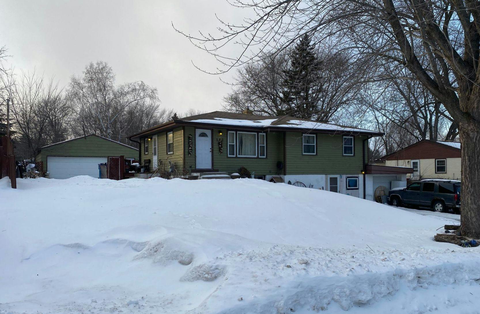Esther Ln, Saint Paul, MN 55125