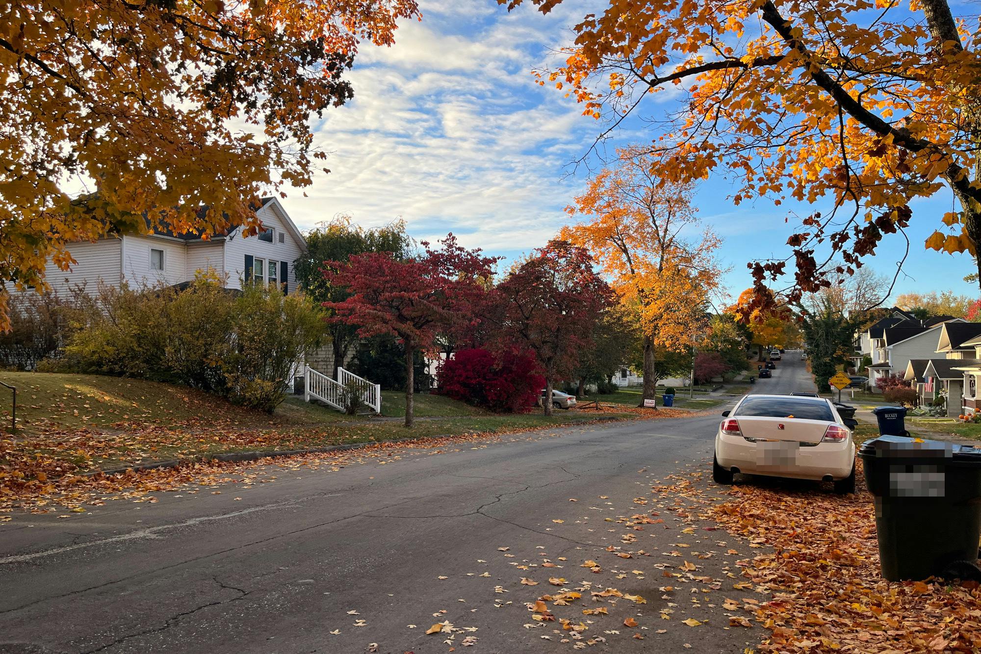 9th St, Cambridge, OH 43725