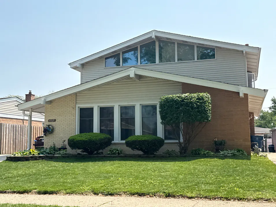 10021 Mulberry Avenue Oak Lawn, IL 60453, Cook County