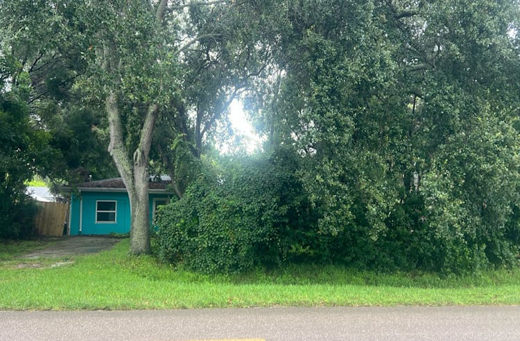 264 14th St NW Largo, FL 33770, Pinellas County