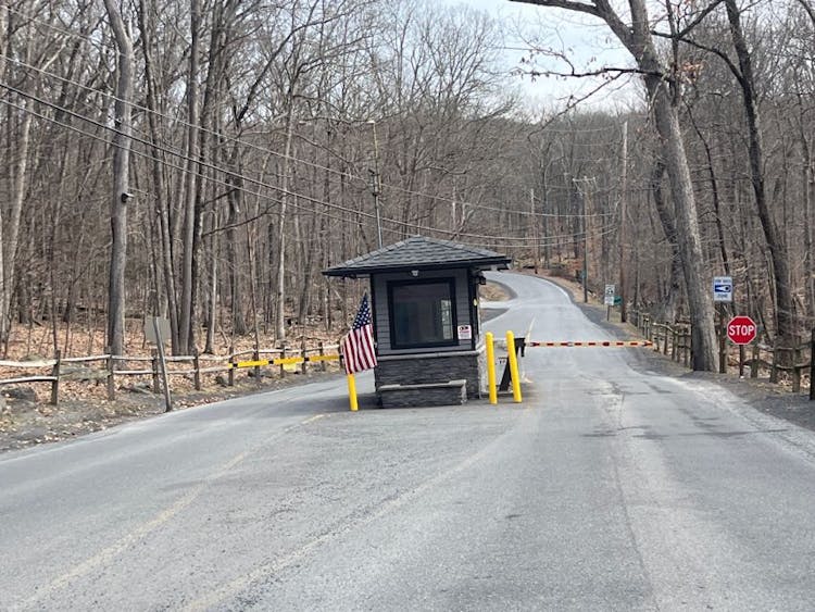 131 Chickadee Lane Fka 693 Chicadee Lane Bushkill, PA 18324, Pike County