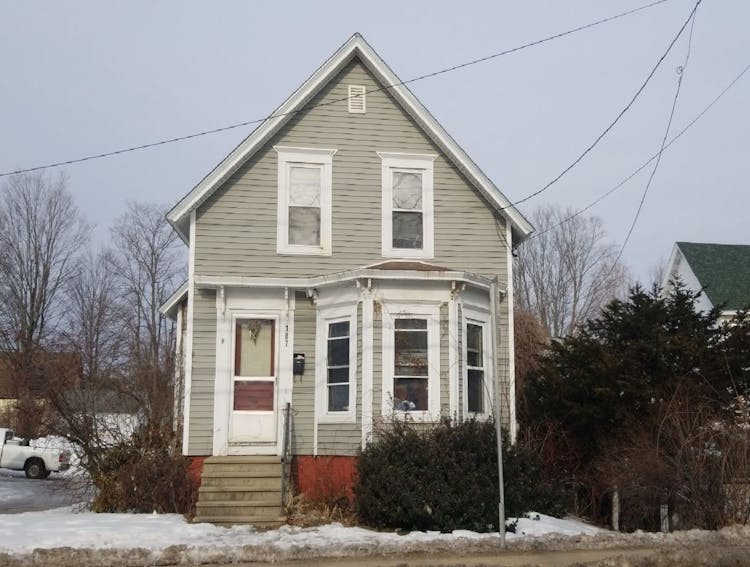 187 Court St, Laconia, NH, 03246, USA