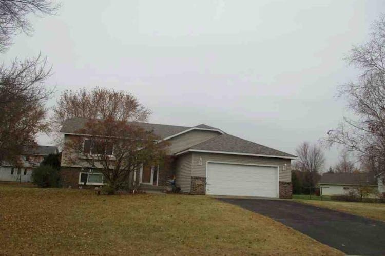 7009 Rolling View Dr Saint Cloud, MN 56303, Stearns County