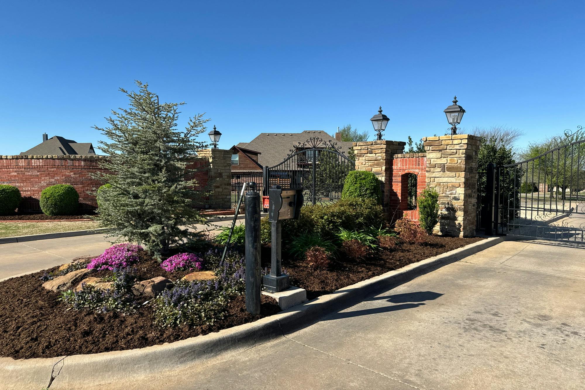 Mission Hill Dr, Norman, OK 73072