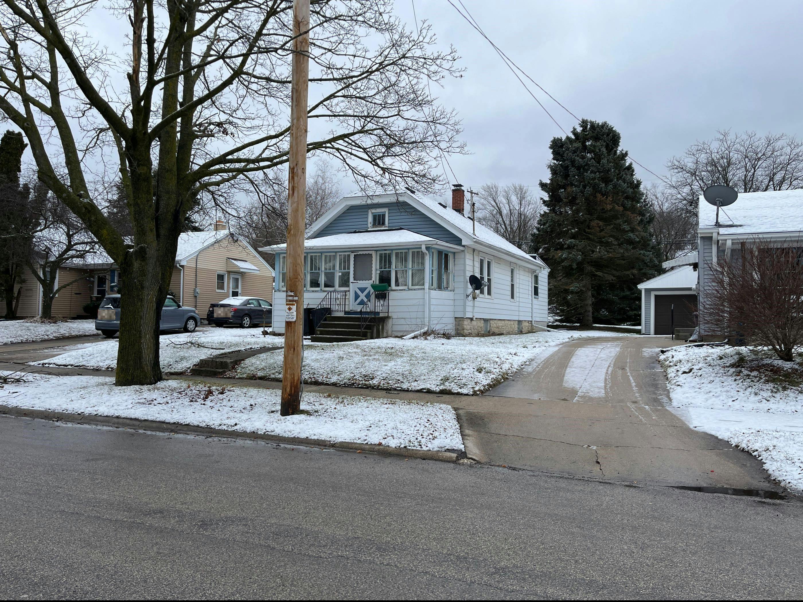 Ellis St, Waukesha, WI 53186 #1