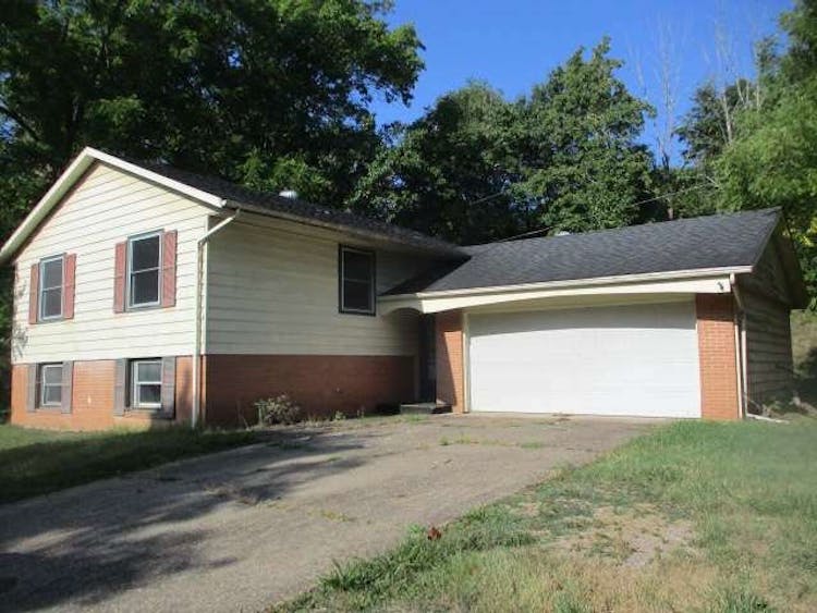 618 Jay Drive Gallipolis, OH 45631, Gallia County